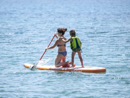 stand up paddle board lessons for children